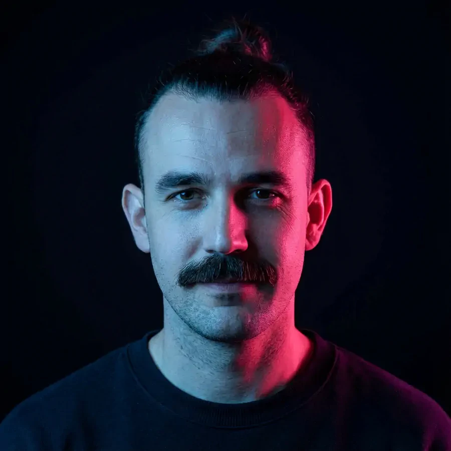 Aiselfie Neon Dual-Tone style example