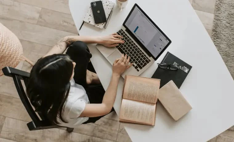 Buffer AI Assistant user scenario for social media managers