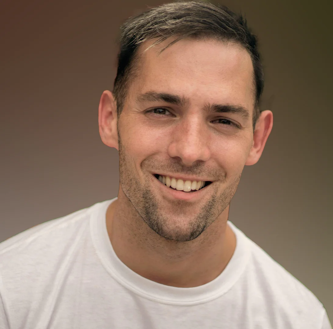 Deepfaceswapai product interface with face swapping example