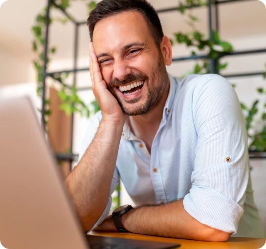 Displayr AI illustration of happy client