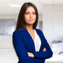 Dreammachine-ai user testimonial from Elara Voss