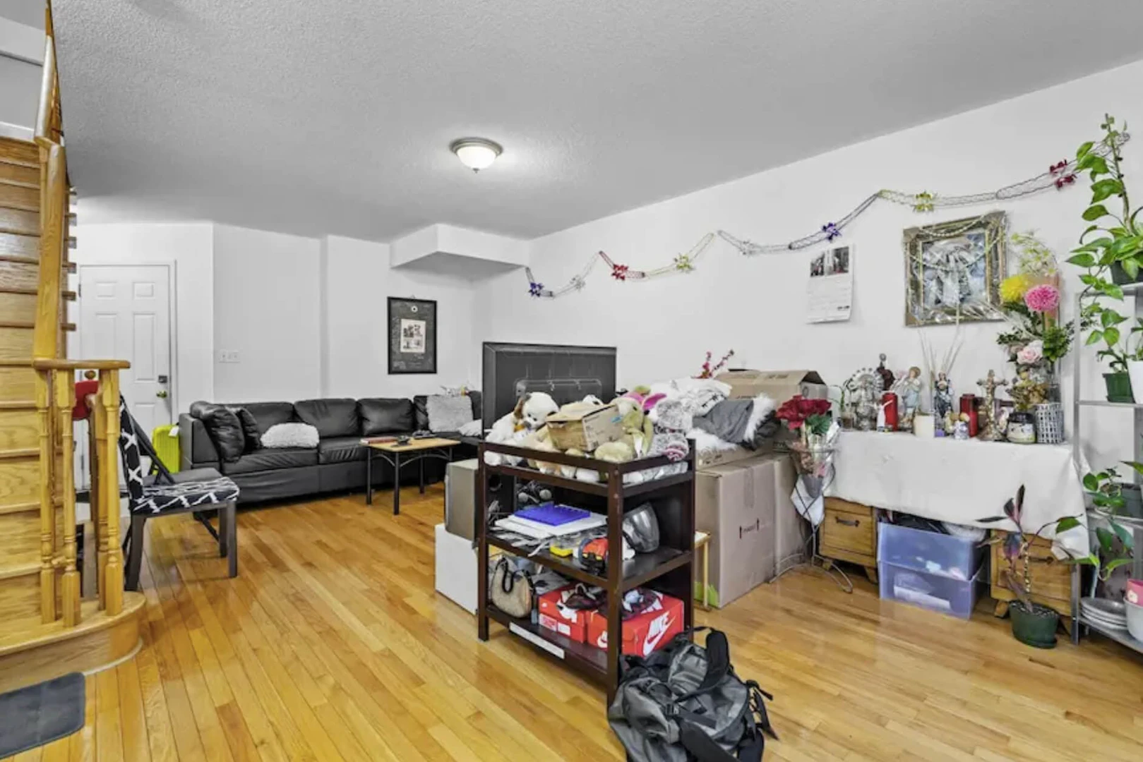 Step 2: Choose to declutter furniture in Edensign