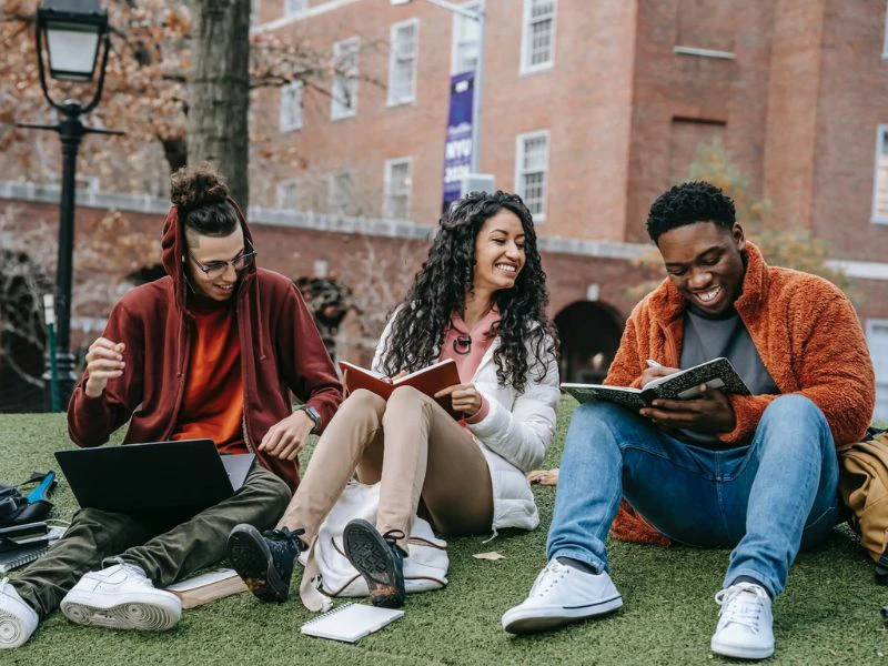 Schools using Kamero for event photography