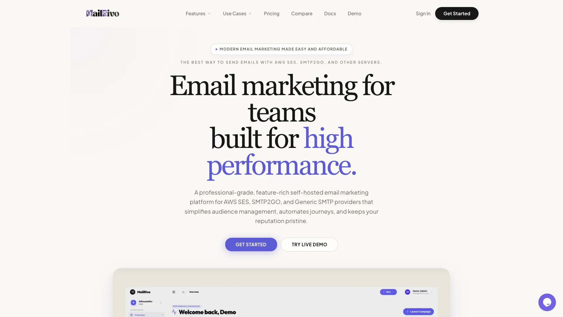 Mailrivo website screenshot showing Experimenta el marketing por correo elec... interface and features