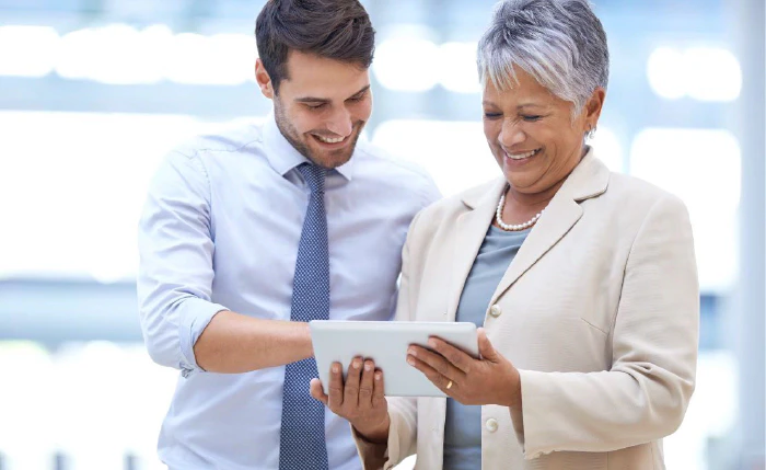 MyReport real application scenario showing report sharing