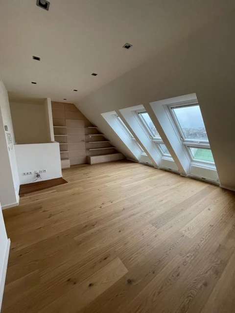 Pixo user scenario image for real estate agents