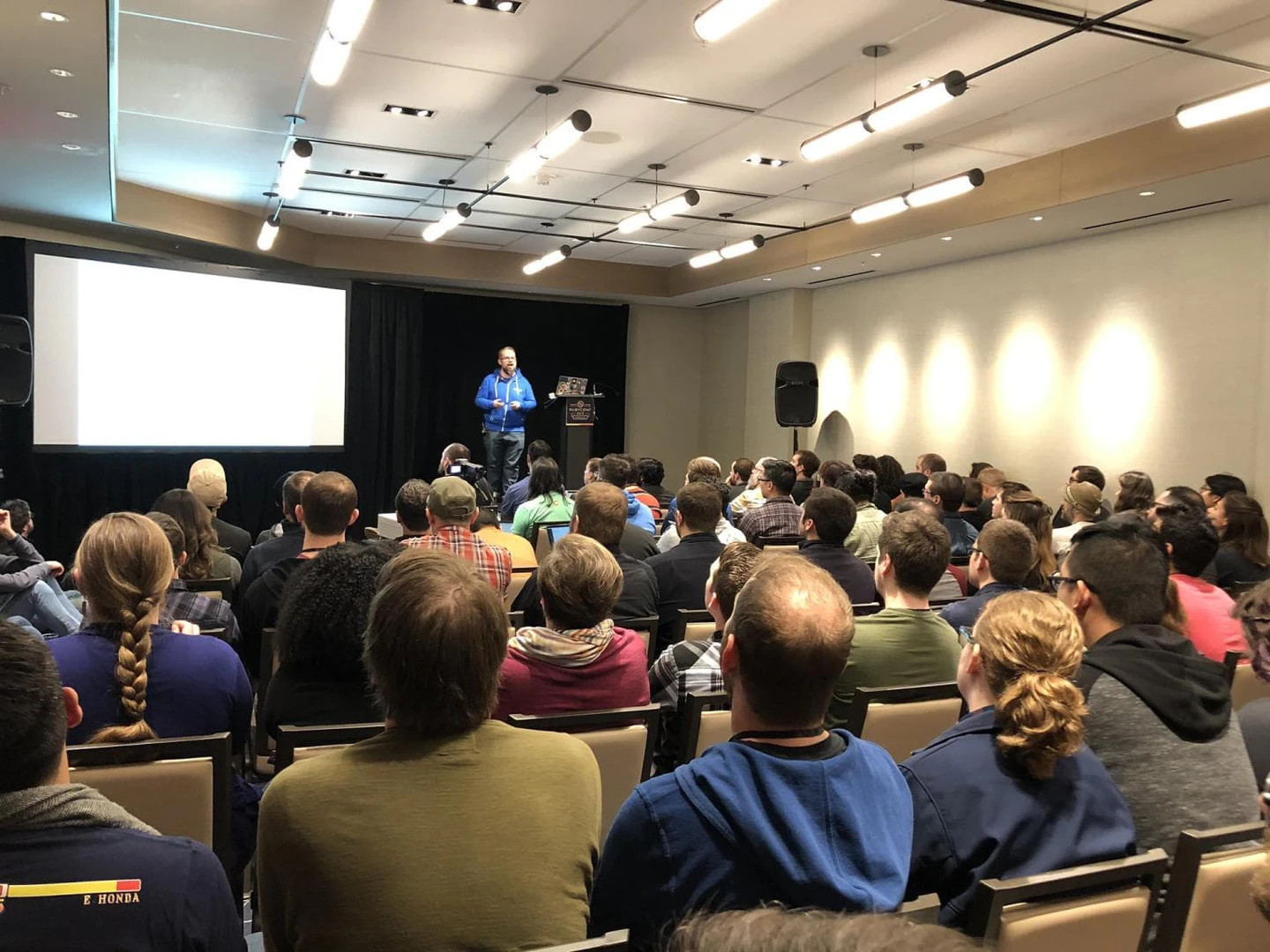 Yalladevrel target audience image