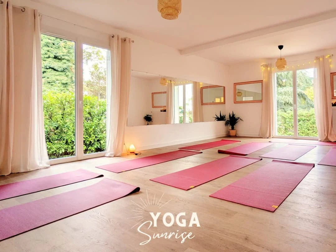 Yoga Sunrise Poitiers practice room